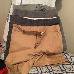 🔥 4 pairs of boys shorts, 8-10/10-12, flat front, and some have cargo pockets,